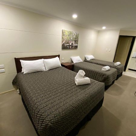 Balranald Club Motel Экстерьер фото