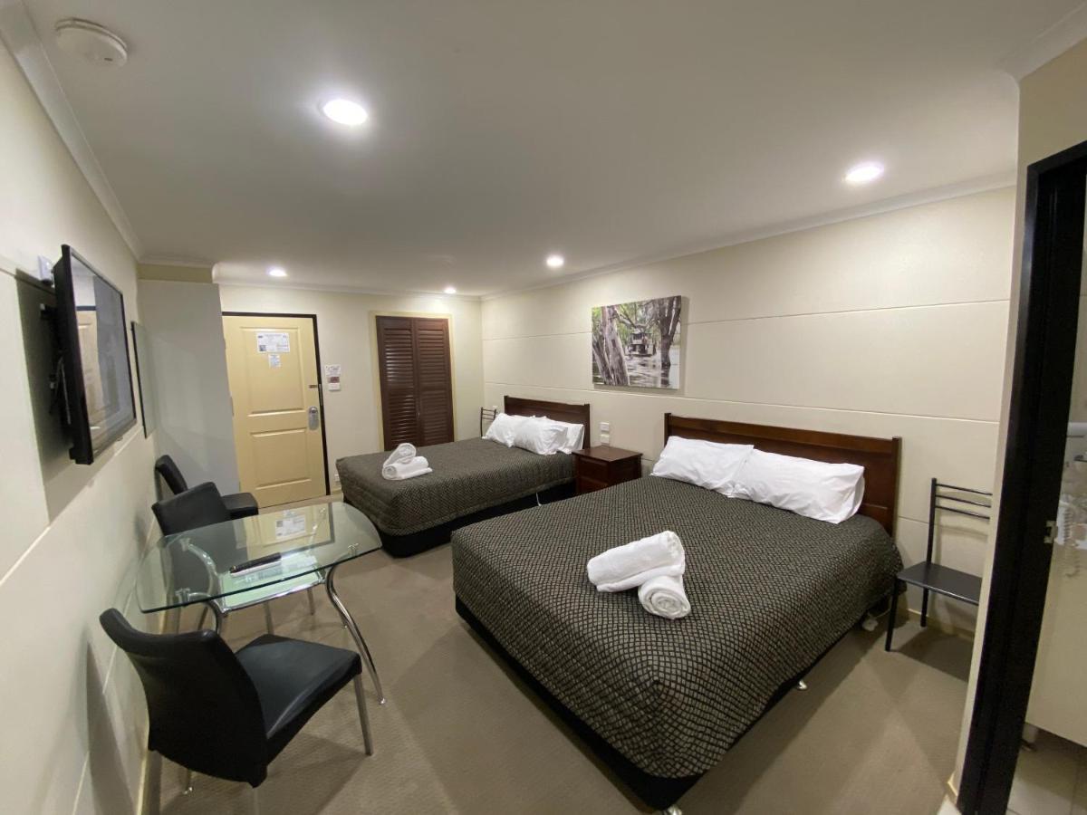 Balranald Club Motel Экстерьер фото