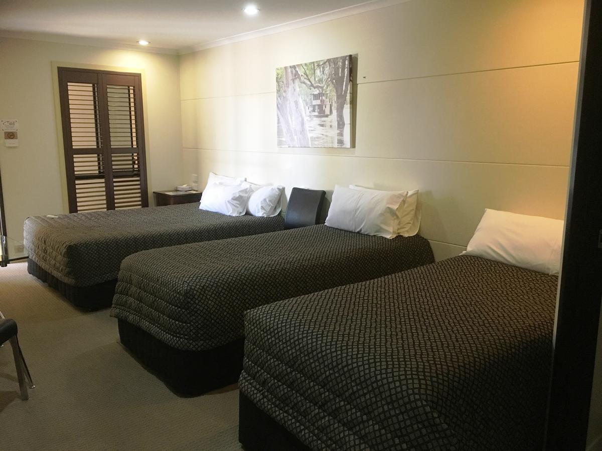 Balranald Club Motel Экстерьер фото