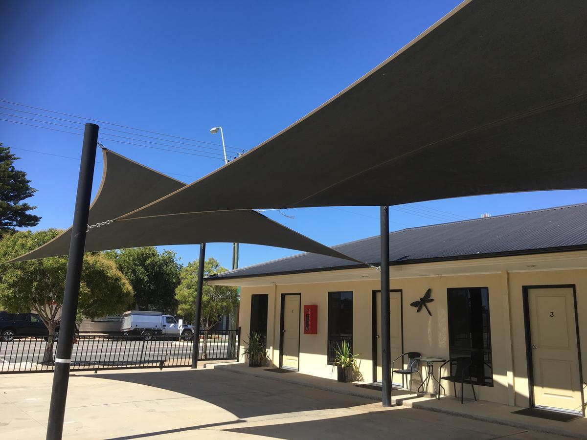 Balranald Club Motel Экстерьер фото